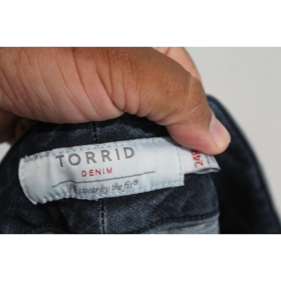 Torrid Denim Women Blue Jeans Swear By The Fit Jeggings Size 24R - Picture 2 of 11